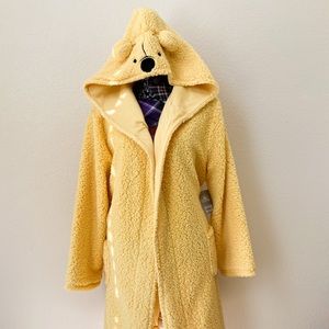 Winnie the Pooh Sherpa robe NWT